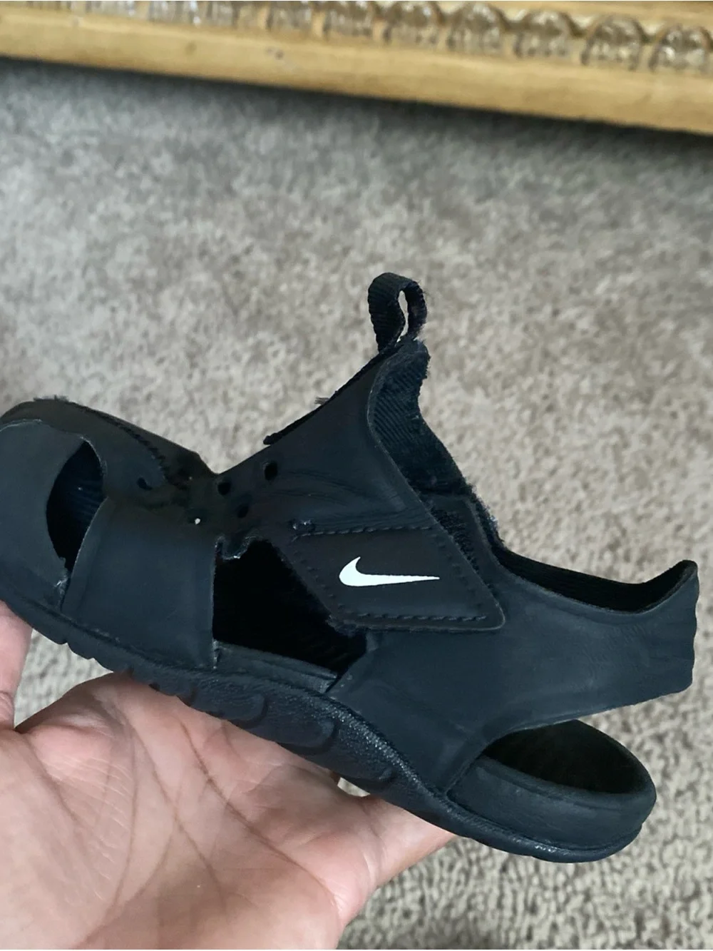 Nike Sunray protect Black Sandals with White Swoosh Accent size 7